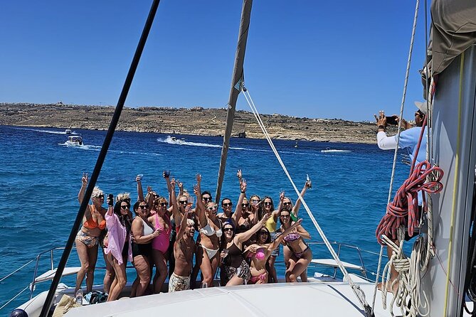 Half Day Luxury Catamaran Experience - Comfortable and Modern Catamaran Facilities