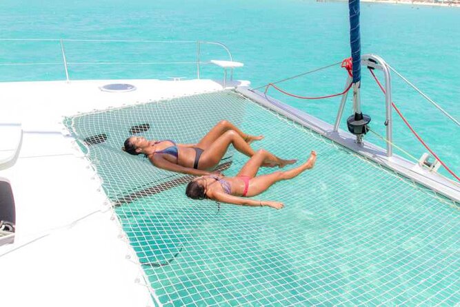 Half Day Luxury Sailing Experience in Riviera Maya with Open Bar - The Crew and Service Quality