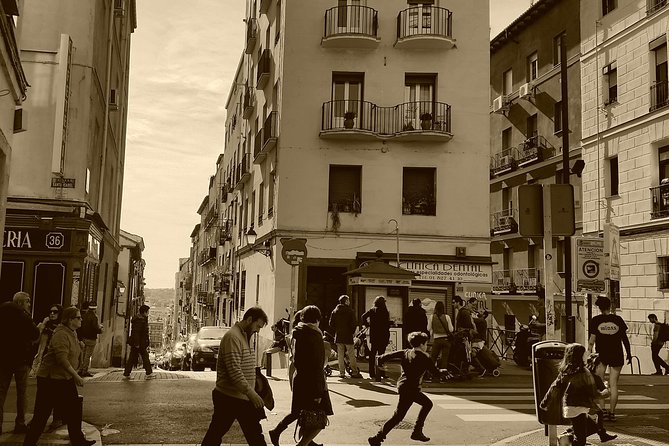 Half-Day Madrid History and Legends Private Walking Tour with Hotel Pick Up - The Guide’s Expertise and Personal Touch