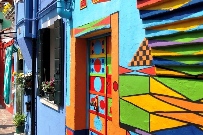 Half-Day Motorboat Cruise to Venice Lagoon Islands Murano and Burano - Travel Experience and Group Size Feedback