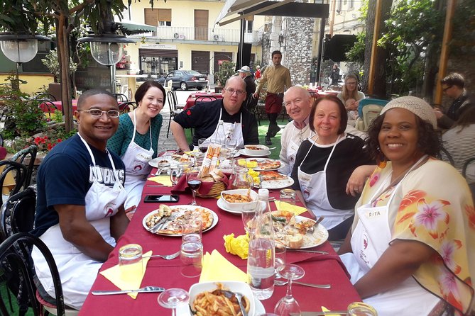 Half-Day Pizza Making Class in Taormina - The Location: Meeting at Porta Messina in Taormina