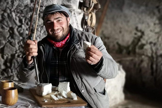 Half-Day Private Amalfi Coast Path of the Gods Hike with Lunch - The 2-Course Lunch: Authenticity and Flavor