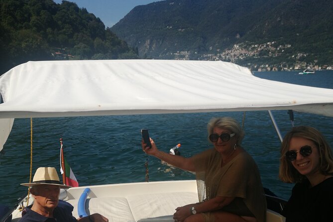 half day private boat tour on Lake Como - Exploring Villa Fontanelle in Moltrasio