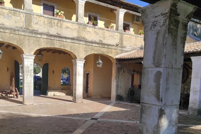 Half Day Private Durrels Tour in Corfu - Exploring Corfu Old Town