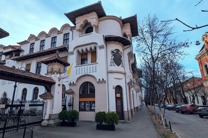 Half-Day Private Food and Wine Walking Tour Oradea Romania - Craft Beer and Grandma-Style Cooking at Tiltott Csíki Söröz