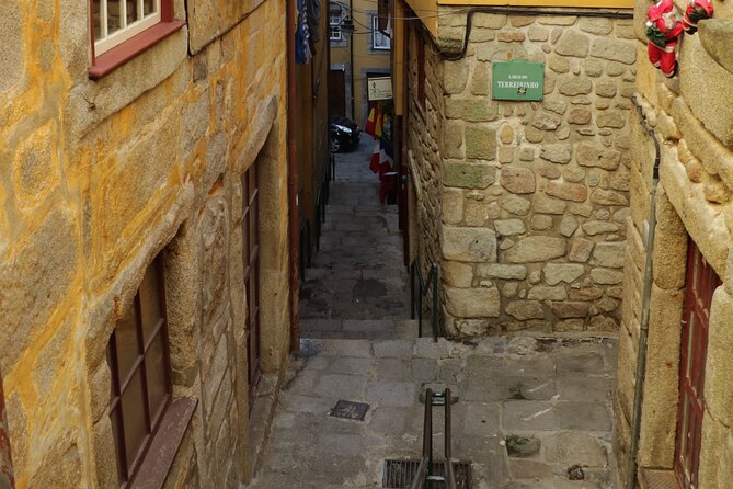 Half Day Private Tour in TukTuk Porto Jewish Heritage - The Private TukTuk in Porto: A Comfortable, City-Wide Ride