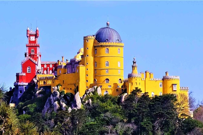 Half day private tour of Sintra from Lisbon - Scenic Coastal Drive Along Estoril