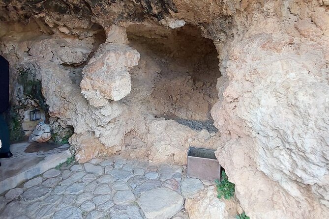 Half-Day Private Walking Tour along the Orthodox Gorge - Visiting the Holy Monastery of the Transfiguration and its Historic Church