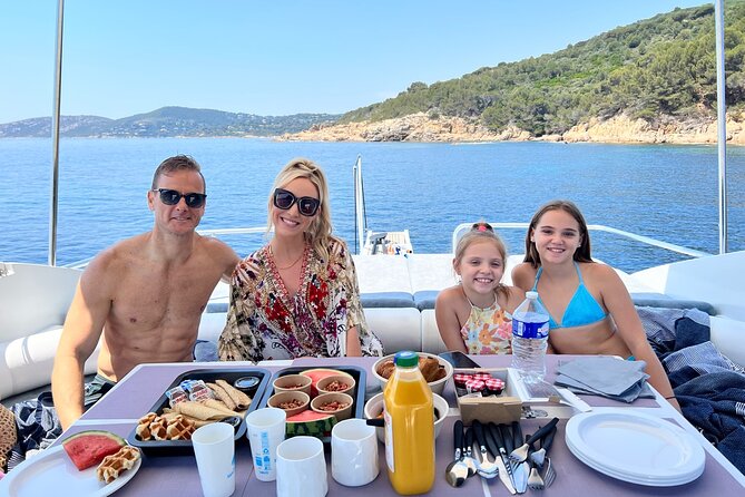 Half Day Private Yacht Charter on our Pershing 40 in Saint Tropez - Meeting Point, Group Size, and Practical Details