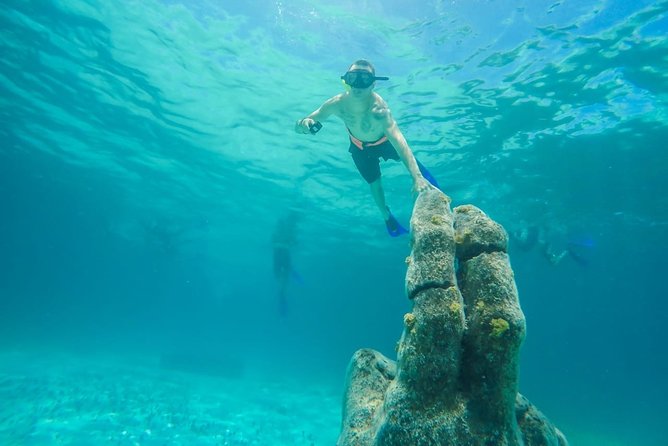 Half Day Sailing Private Catamaran to Isla Mujeres - The Sailing Experience: Comfort and Crew