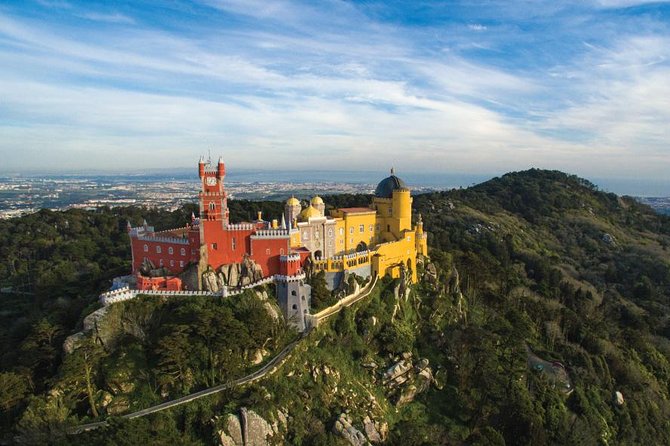 Half-Day Sintra and Pena Palace Tour from Lisbon with Small-Group - Discovering Sintra’s Historic Town Center