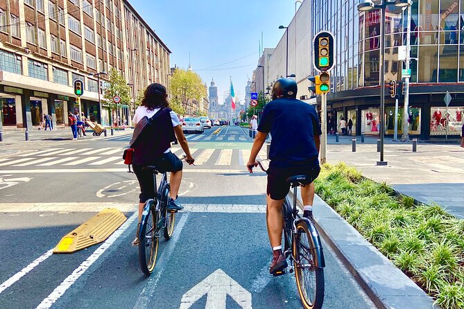 Half-Day Small-Group Historical Center Mexico City Tour - Exploring Historic Neighborhoods and Key Landmarks