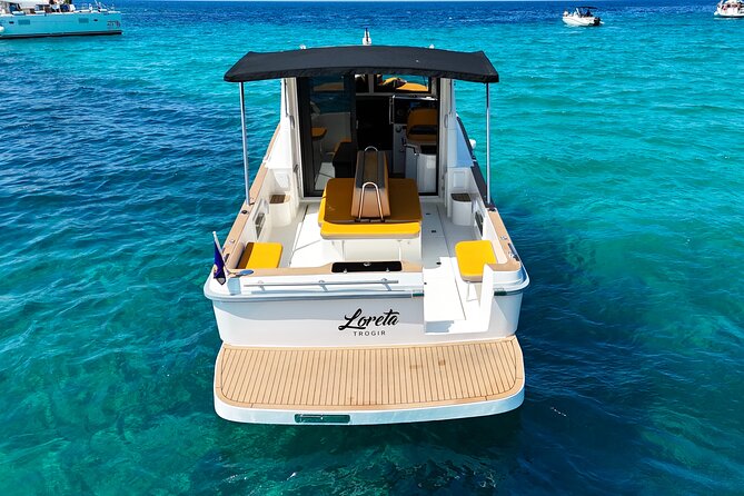 Half Day Speedboat Tour to Three Islands from Trogir - Guides and Crew: Friendly, Knowledgeable, and Helpful