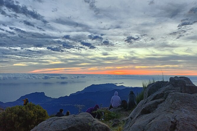Half day Tour From 0 To 1818 Meters To Pico Do Arieiro Sunrise - Frequently Asked Questions