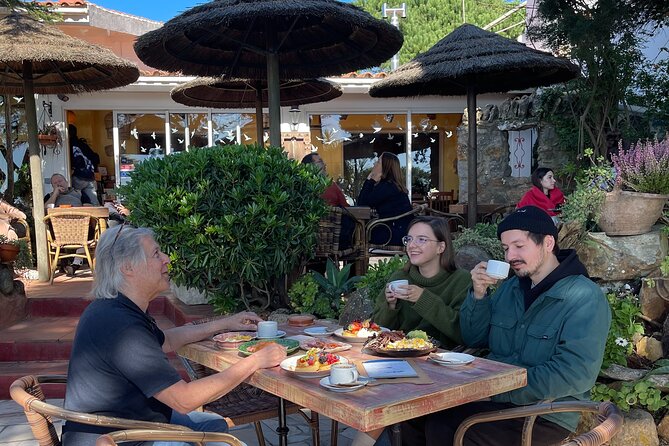 Half-Day Tour in Cascais / Sintra with Brunch and Wine Tasting - The Tour Starts in Cascais with a Scenic Drive along Guincho Road