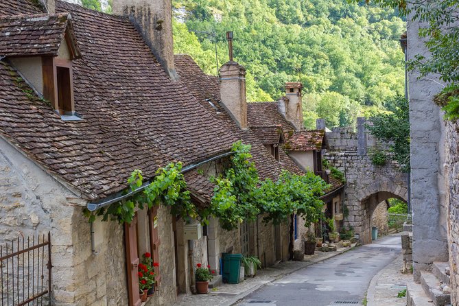Half Day Tour of Rocamadour from Sarlat - Key Points