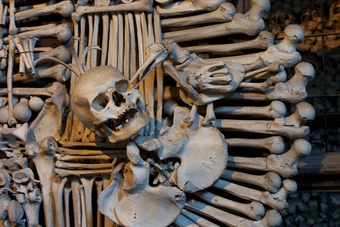 Half-Day Trip to Kutna Hora+Bone Church and Free Time from Prague - Visiting the Bone Church of Sedlec