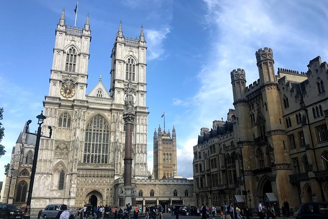 Half Day Walking Tour of Traditional London by Walking & Public Transportation - Discover Londons Historic Heart in Four Hours