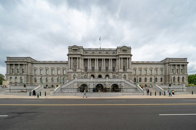 Half Day Washington DC Monuments and Landmarks Small Group Tour - The Lincoln Memorial’s Historical Significance