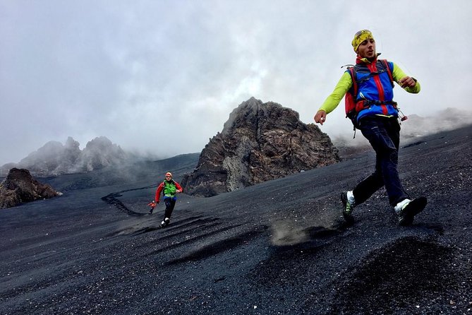 Half or full day trekking on Etna with private guide - Discovering Valle del Bove: A Surreal Natural Amphitheater