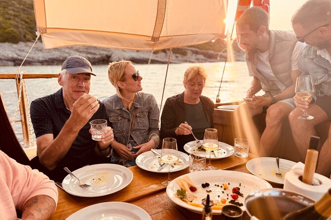 HalfDay Traditional Boat Tour in Korula Archipelago - Weather and Cancellation Policies