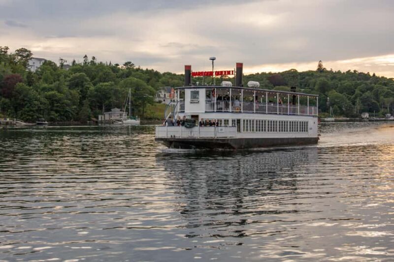 Halifax: Karaoke Cruise - Halifax: Karaoke Cruise Offers a Fun Waterway Sing-Along in Nova Scotia