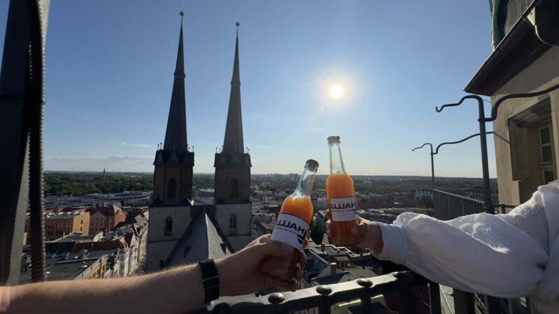 Halle (Saale): The cocktail lounge - Lounge Music Creates a Chill Atmosphere