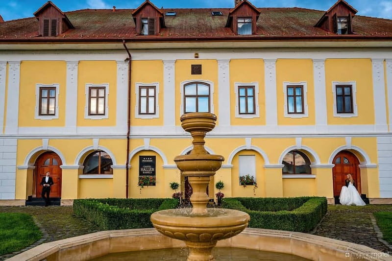 Haller Castle: Romantic Getaway with Dinner - Enjoying the Gourmet Candlelit Dinner