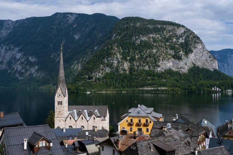 Hallstatt daytrip: Transfer to Hallstatt + Salzburg and back - Confidently Explore Austria in Style with a Private Daytrip Transfer