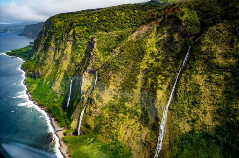 Hamakua Coast Waterfalls and Valleys Safari - Flying in a Comfortable, Air-Conditioned Helicopter