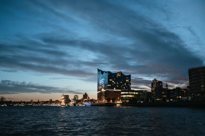 Hamburg: 1-Hour Evening Harbor Lights Cruise - Key Points
