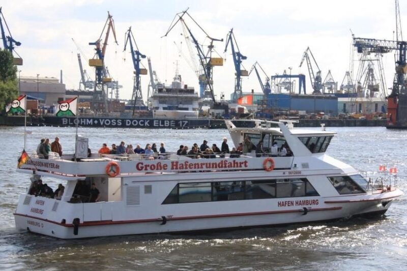 Hamburg: 1-Hour Harbor Cruise - Water Level Considerations and Schedule Flexibility