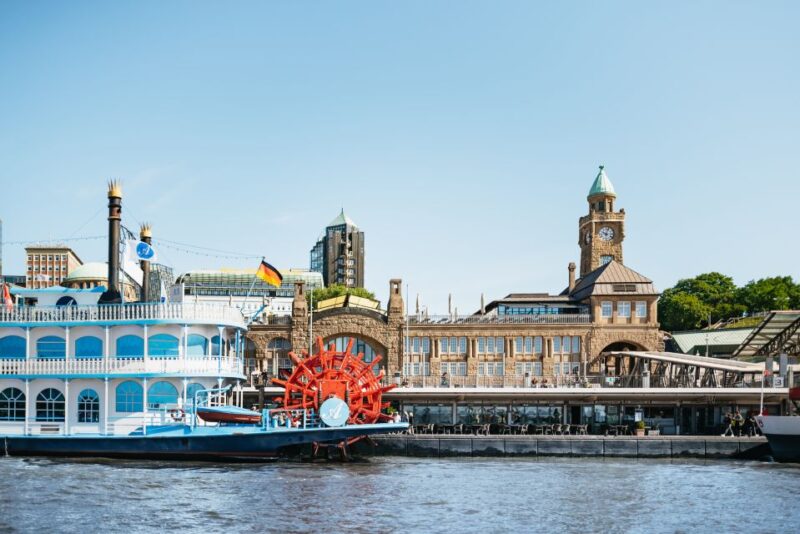 Hamburg: 1-Hour Harbor Sightseeing Cruise with HafenCity - Modern HafenCity and the Elbphilharmonie’s Imposing Presence
