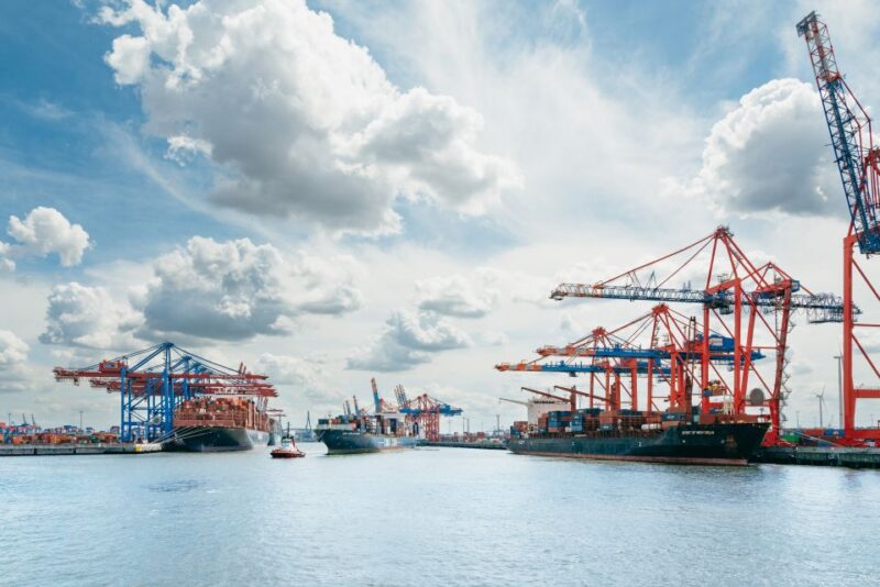 Hamburg: 1-Hour Harbor Sightseeing Cruise with HafenCity - Weather and Schedule Considerations