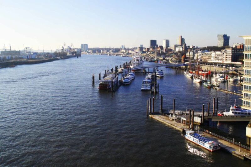 Hamburg: 2.5-Hour Discovery Tour - Starting Point and Logistics in Hamburg