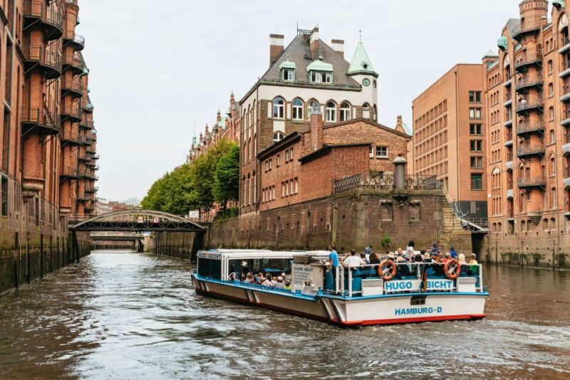 Hamburg: 2-Hour XXL Port of Hamburg Cruise Tour - Practical Details and Accessibility