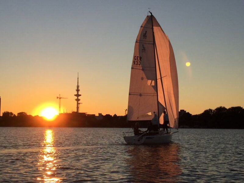 Hamburg: Alster River Sailboat Tour with Sundowner - Hamburg: Alster River Sailboat Tour with Sundowner