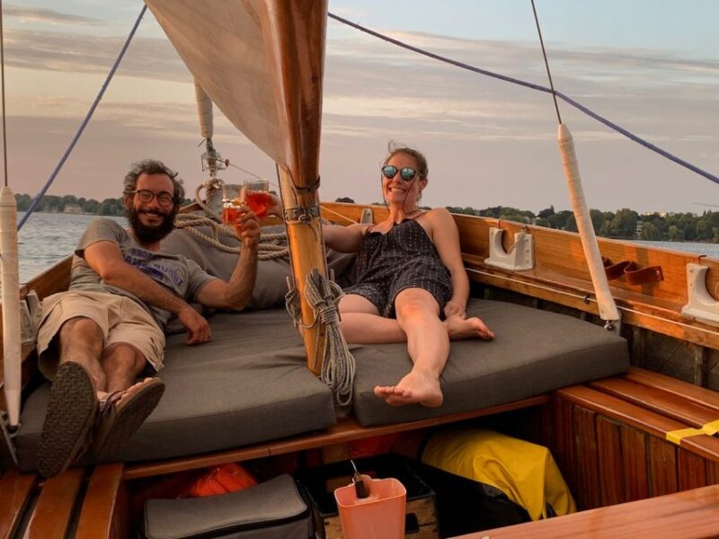 Hamburg: Alster River Sailboat Tour with Sundowner - Notable Views: Elbphilharmonie and Alster Fountain