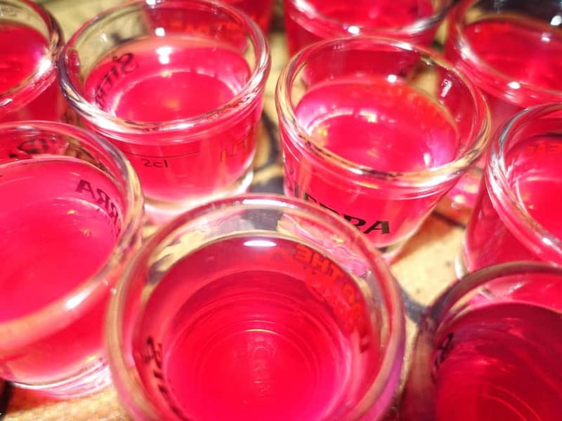 Hamburg: Bachelorette Bar & Club Tour  Champagne, Shots & Party - Limitations and Considerations