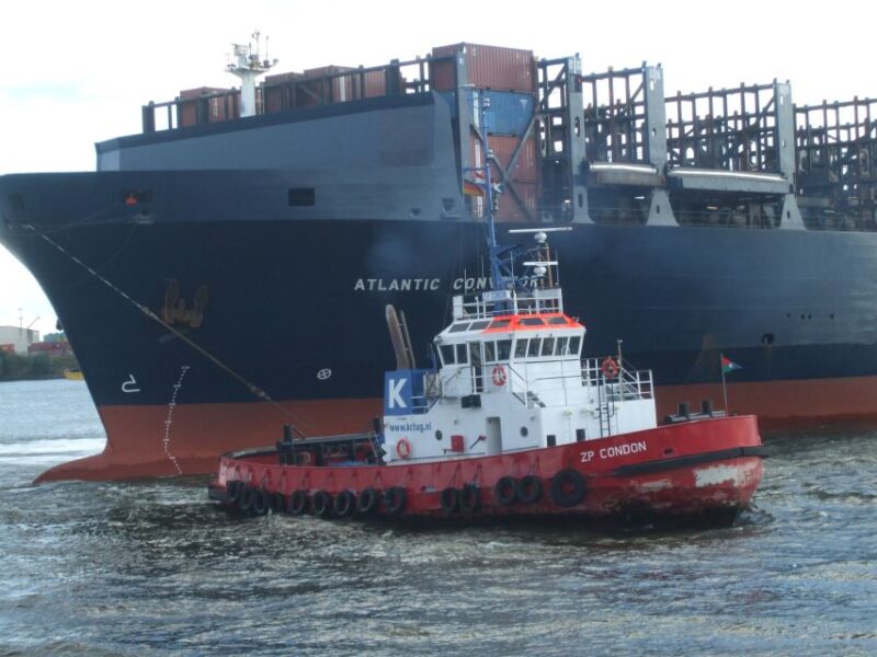 Hamburg: Bike Tour of the Speicherstadt & Old Harbor - The Guide and Tour Experience
