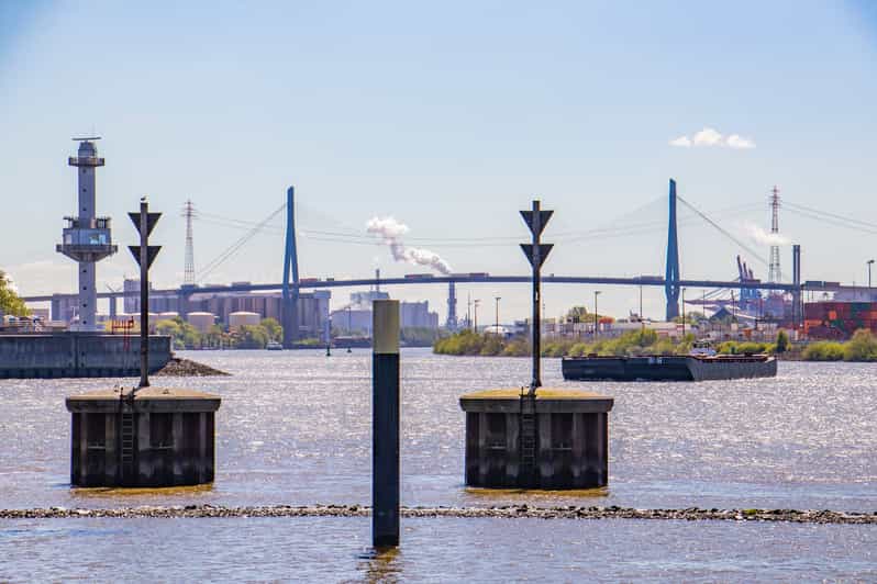 Hamburg: Capture the most Photogenic Spots with a Local - Weather Considerations and Alternative Stops