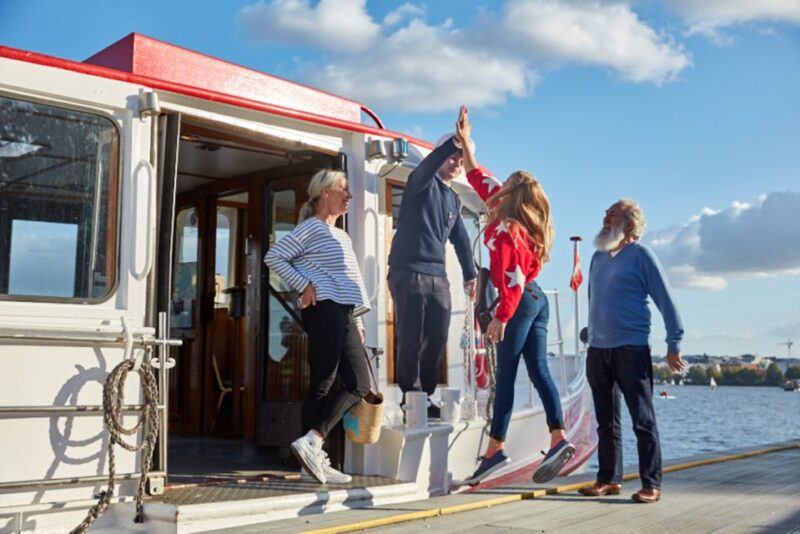 Hamburg: City Cruise on Alster Lake - Highlights from Passengers’ Feedback