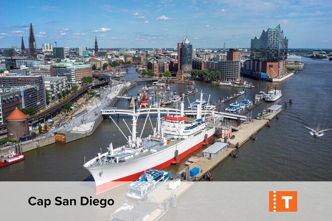 Hamburg: City Pass with 40+ Attractions & public transport - Unique Harbor and Water Tours