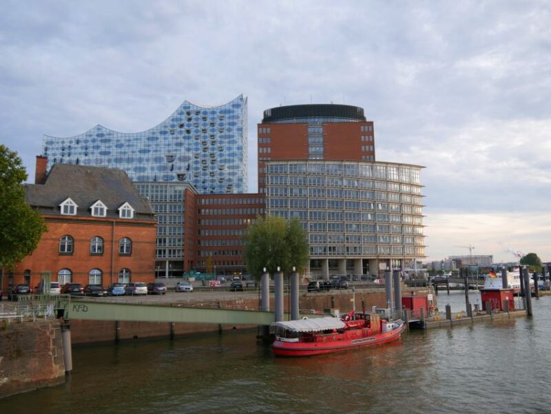 Hamburg: Elbphilharmonie Plaza Guided Tour - Practical Information and Accessibility