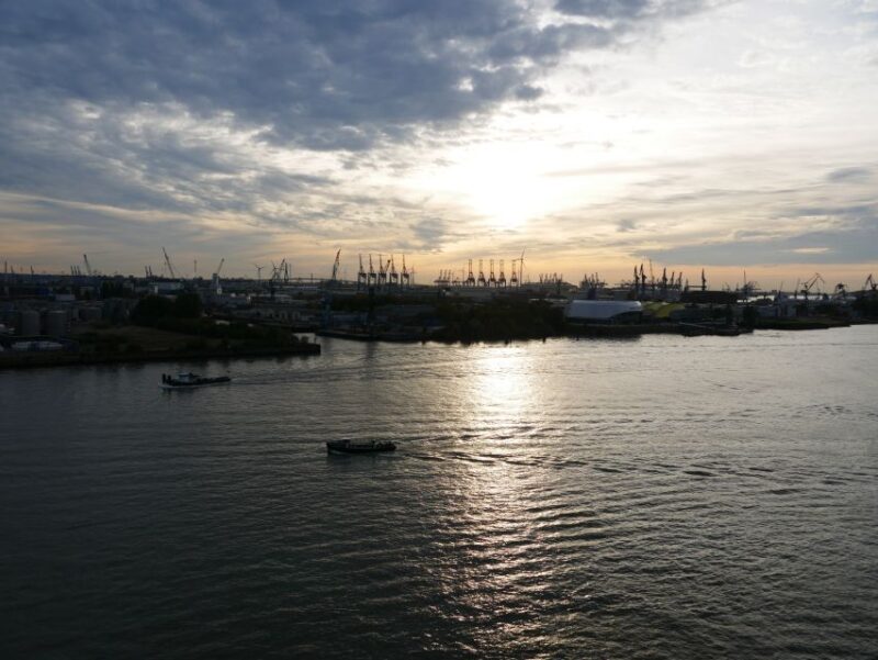 Hamburg: Elphi Plaza Guided Tour with Störtebeker Beer - Frequently Asked Questions