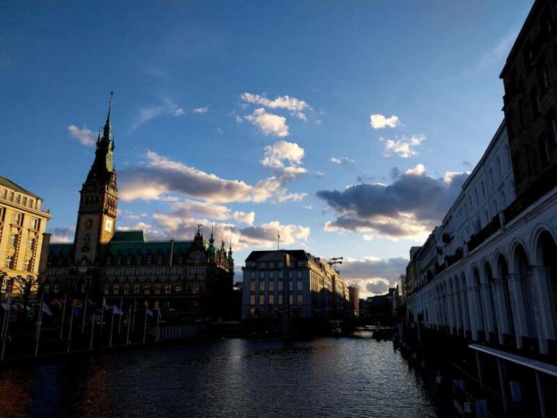 Hamburg: Guided Foodie Walking Tour with Tastings - The Sweet Finale: Traditional Northern German Cookies and Rote Grütz