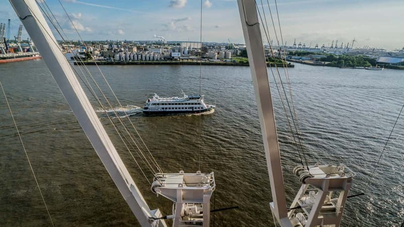 Hamburg: Guided Grand Harbor Sightseeing Cruise by Ship - Spotting Hamburgs Theaters and the Old Elbe Tunnel