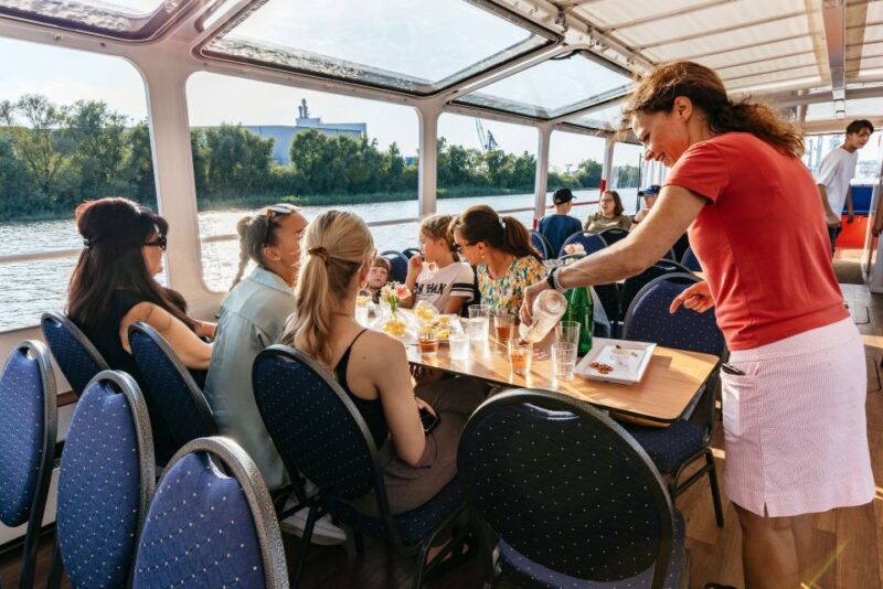 Hamburg: Harbor Cruise with Wine and Cheese - Hamburg: Harbor Cruise with Wine and Cheese — An Enjoyable Evening on the Water