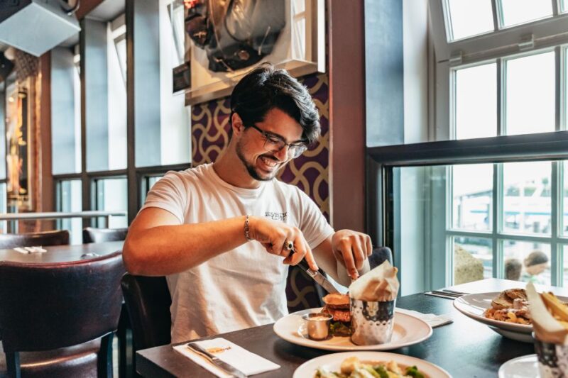 Hamburg: Hard Rock Cafe Skip-the-Line Meal - Outdoor Roof Terrace and Ambiance