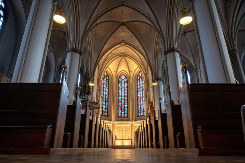 Hamburg: Historic WW2 Walking Tour & Panorama in Small Group - Crossing Trostbrücke and the Medieval Significance